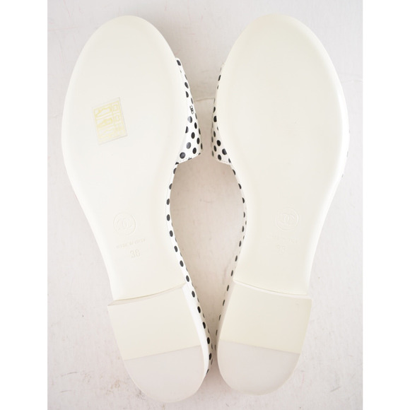 Chanel 24P Black White Camellia Flower Polka Dot CC Logo Mule Slide Sandal 38 - Picture 15 of 15